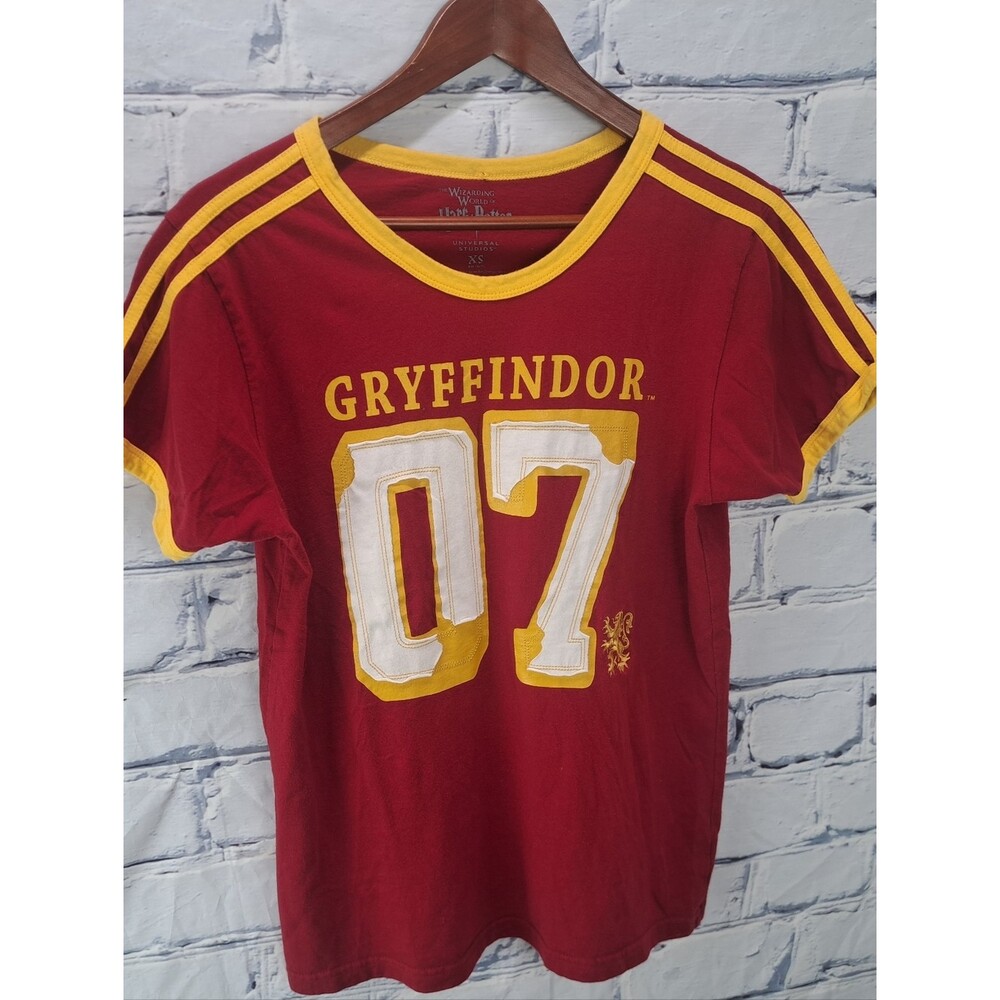 Harry Potter Universal Studio T-Shirt Ringer Tee Stitched Wizarding World XS